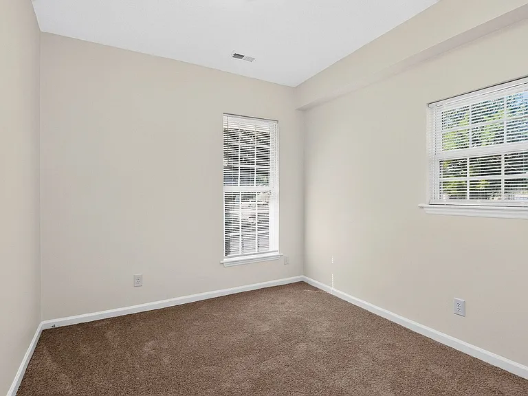 3200 Boyd St — Photo 6