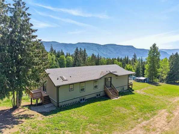 31 Violet Rd, Grindrod, BC V0E 1Y0