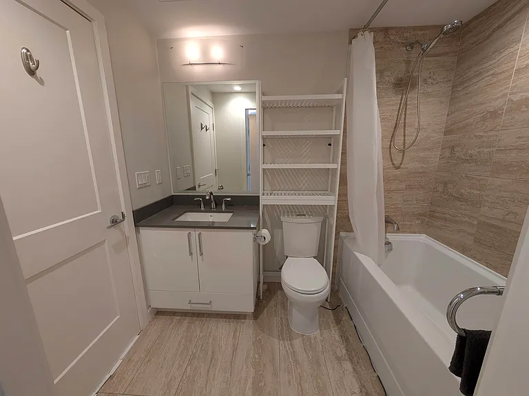 1708 Ontario St #4 — Photo 10
