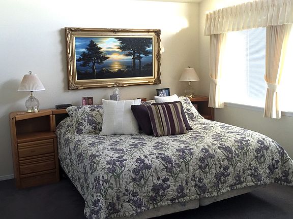 5th image of 1241 Ocean Shores Blvd SW