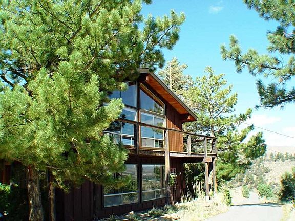 4th image of 884 Pine Cone Dr