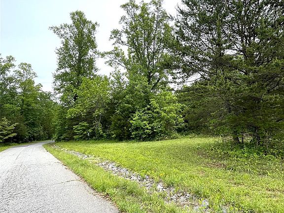 5th image of 228 Bent Creek Dr