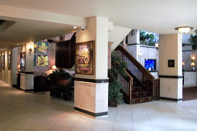 2nd image of 600 Padre Blvd