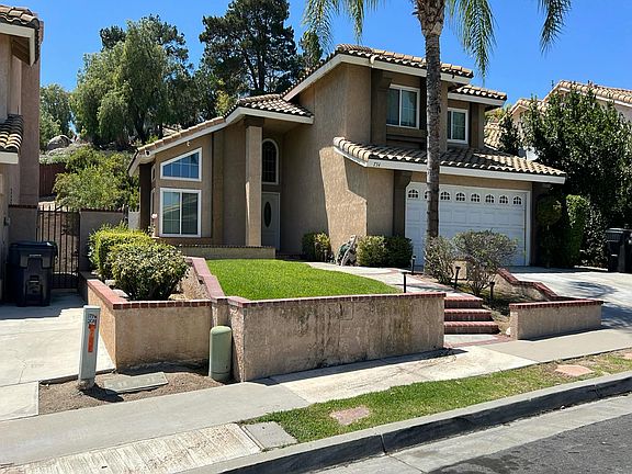 3rd image of 754 La Loma Ln