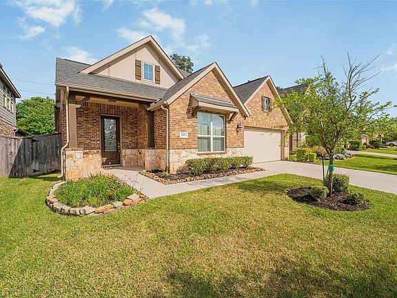 3rd image of 1019 Ginger Glade Lane