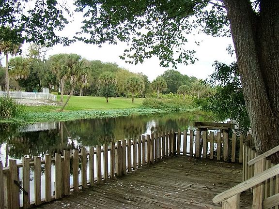DOCK