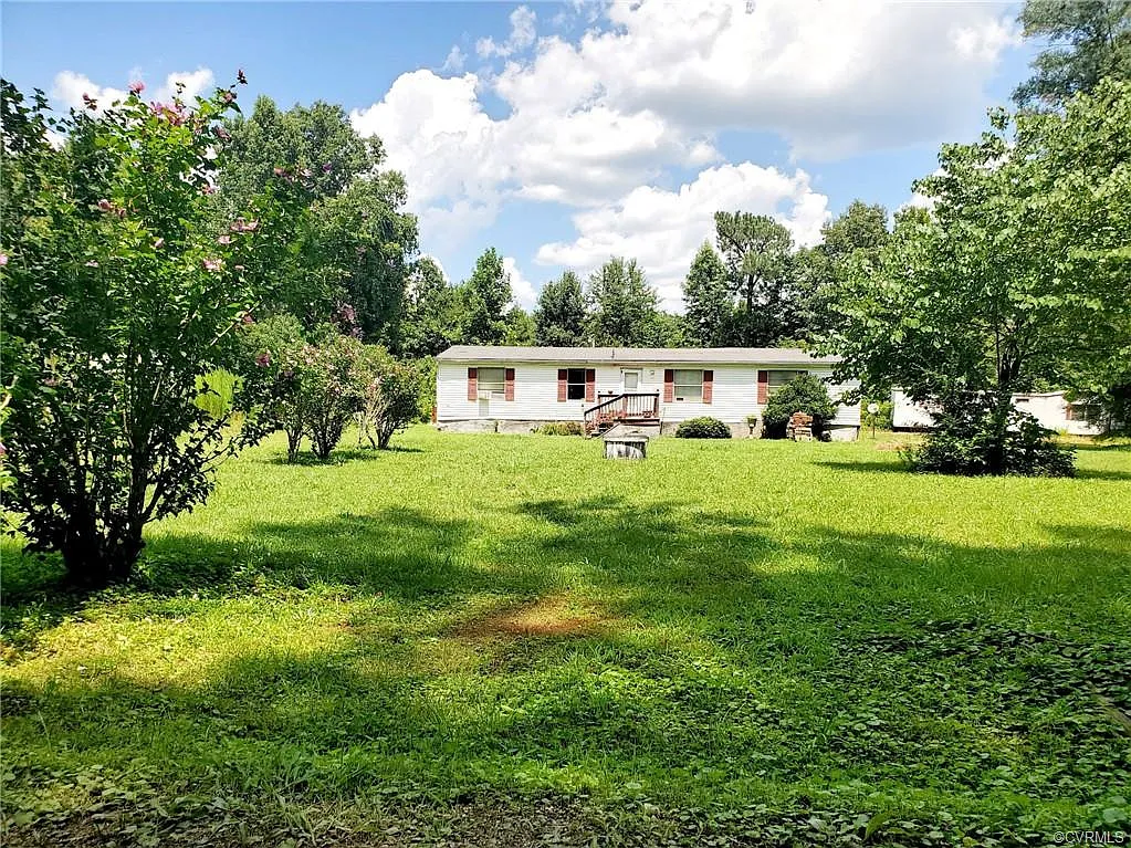 12402 The Glebe Ln photo 1