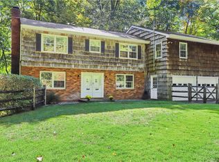 683 Bedford Rd, Armonk, NY 10504