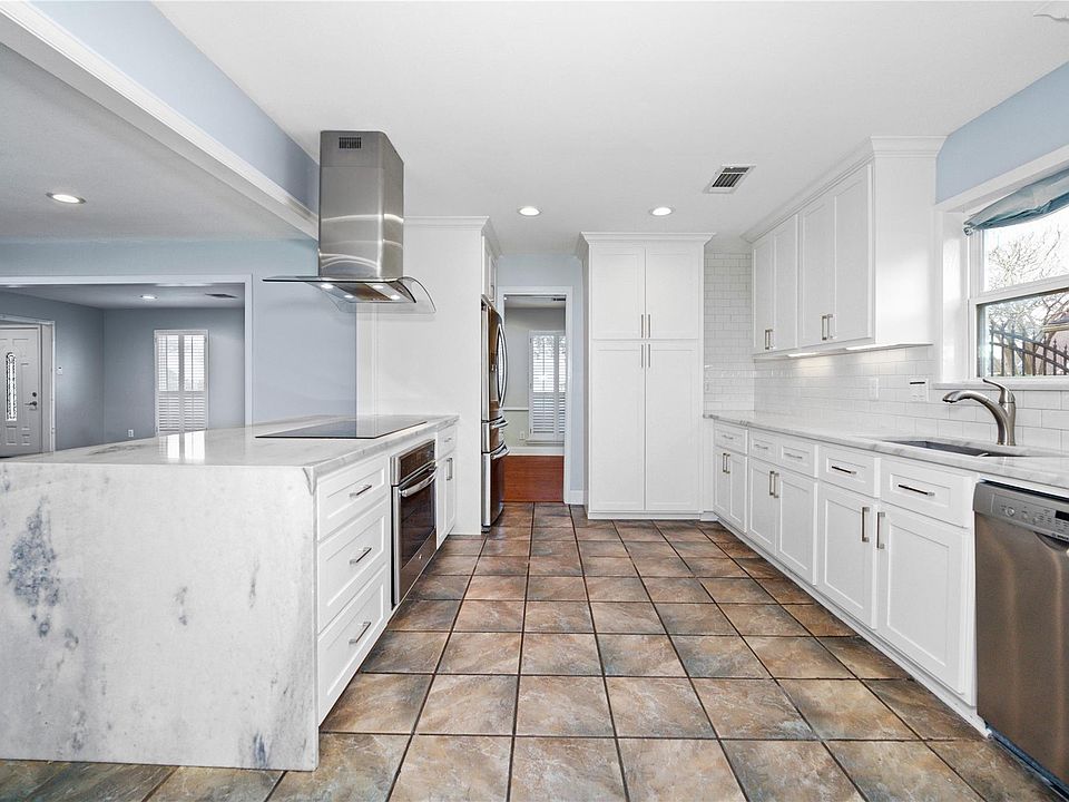 1st image of 3415 Freshmeadows Dr