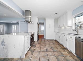 3415 Freshmeadows Dr, Houston, TX 77063