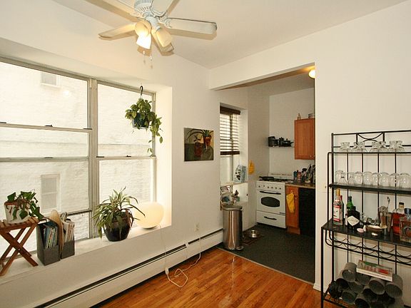 3rd image of 630 Union St APT 1E