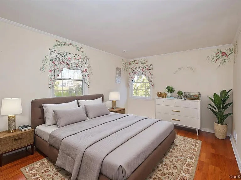695 Hunt Ln — Photo 7