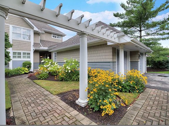2nd image of 7 Shoreby Dr