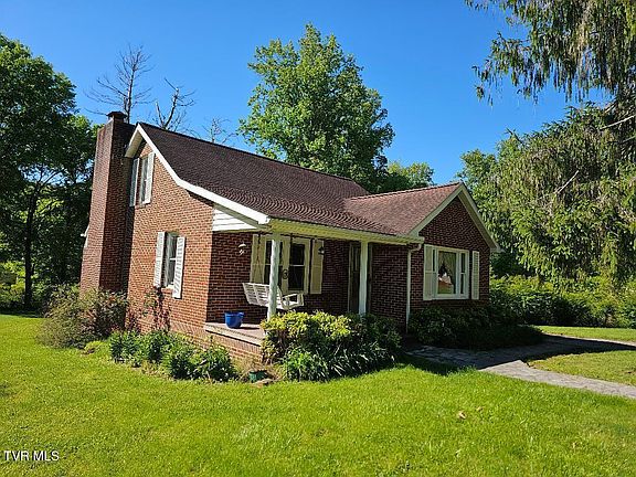 4th image of 2536 Orr St