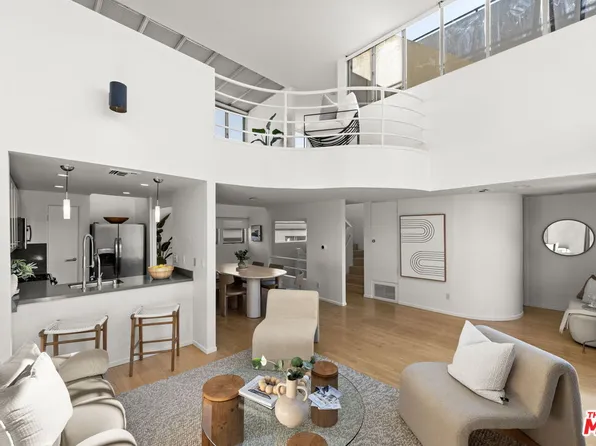1319 Harvard St #5, Santa Monica, CA 90404