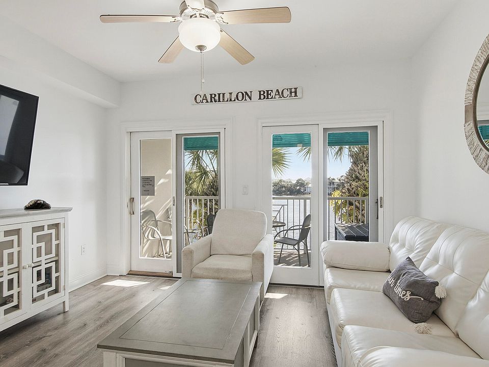 1st image of 114 Carillon Market St #205