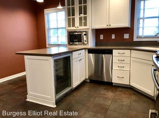 6734 E Burnside St, Portland, OR 97215
