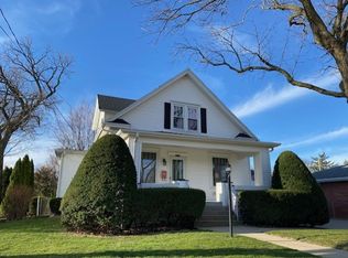 2122 7th St, Peru, IL 61354