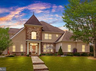 642 Goose Neck Dr, Lititz, PA 17543