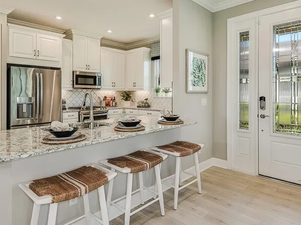 3105 Porto Ln, Lakewood Ranch, FL 34211