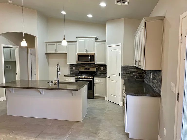 3686 Richie Dr — Photo 10