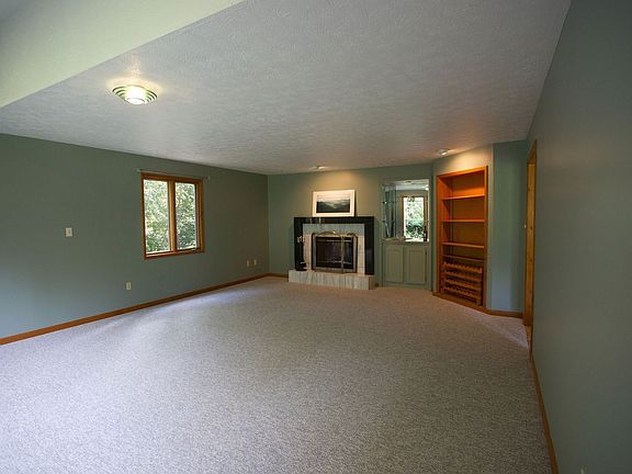 Family RoomFireplace 