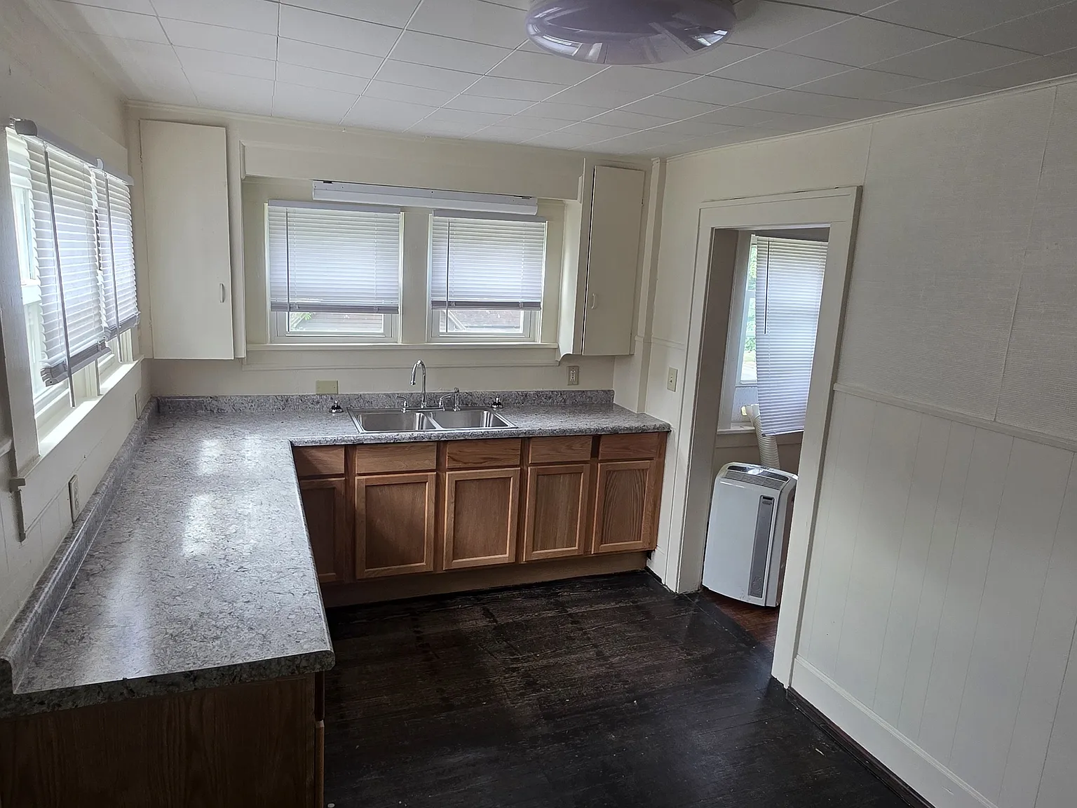 1 bed, $700 — Photo 4