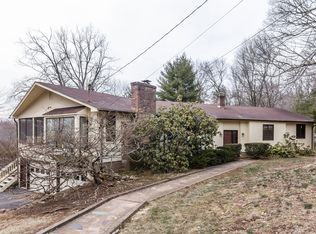 5 Meadow Wood Rd, Branford, CT 06405