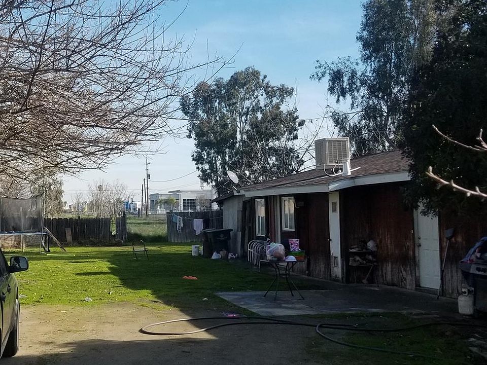 2nd image of 365 S Chowchilla Blvd