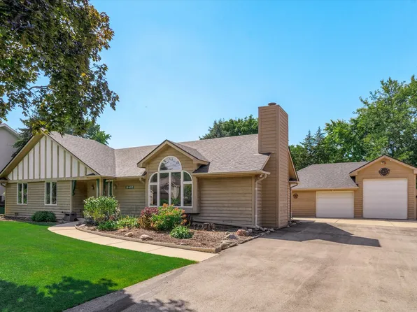 16402 S McGrath Dr, Plainfield, IL 60586