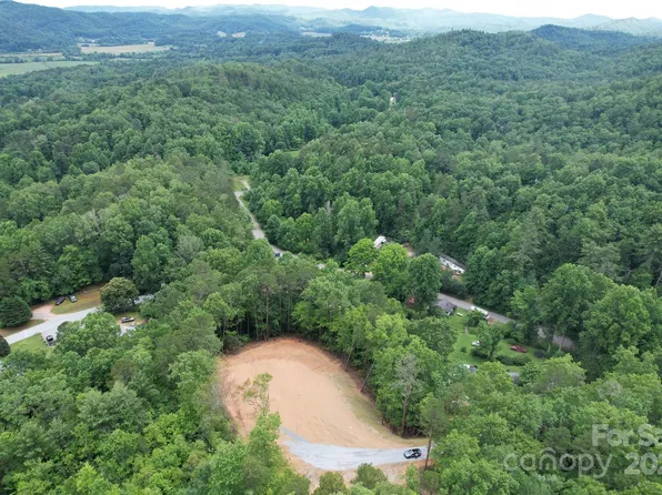 99999 Pete Mann Rd, Brevard, NC 28712
