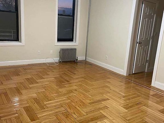 5th image of 957 Greene Ave #1E