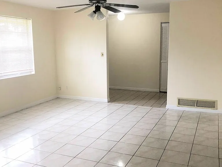 1144 Barbara Dr — Photo 6