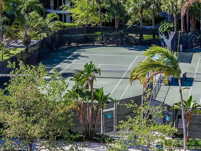 3600 Mystic Pointe Dr #1111 — Photo 18