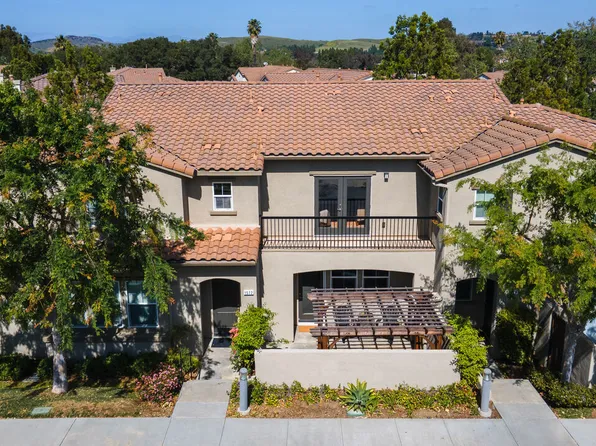 1572 Silver Shadow Dr, Thousand Oaks, CA 91320