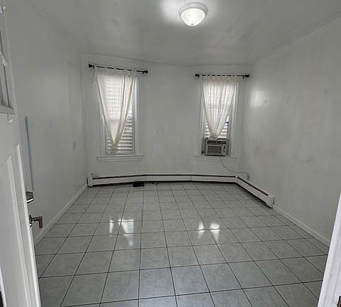 3rd image of 226 Beacon Ave