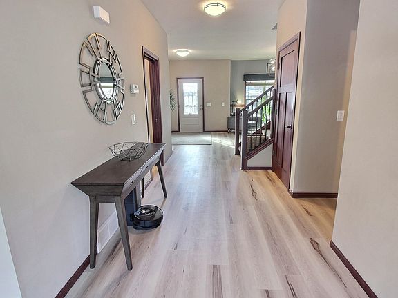 2nd image of 9014 Pine Hollow Pl