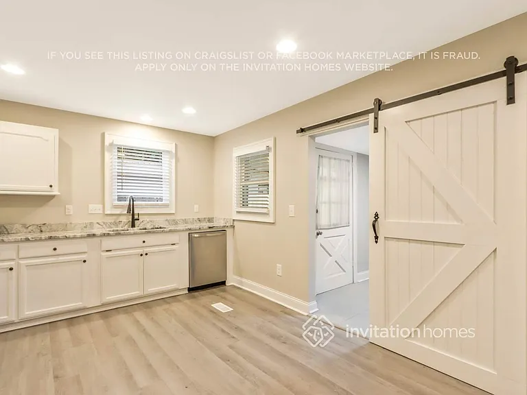 1625 Finchley Dr — Photo 7