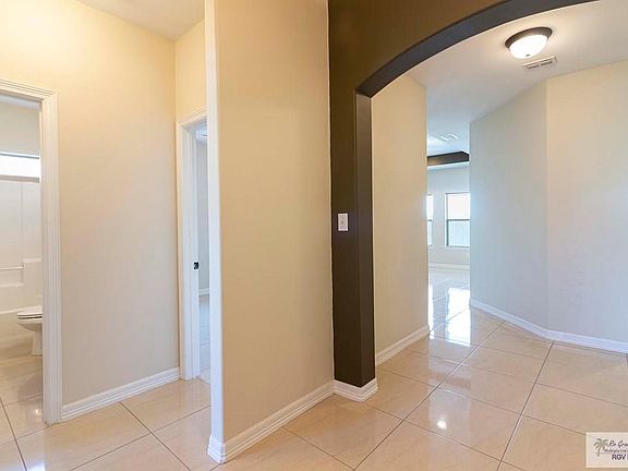 3rd image of 6776 Garden Woods Ave