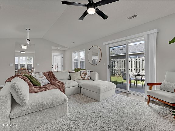 5th image of 7220 Haskell Court