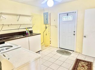 284 SW 5th St, Boca Raton, FL 33432