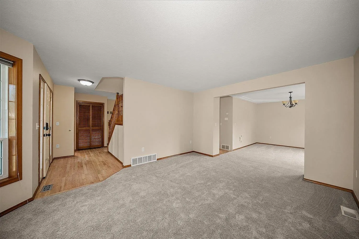 5 bed, 3164 sqft, $4,000 — Photo 4