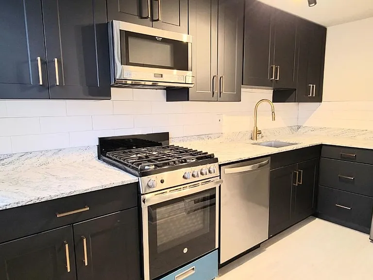 Bigelow Chapman Apartments — Photo 7