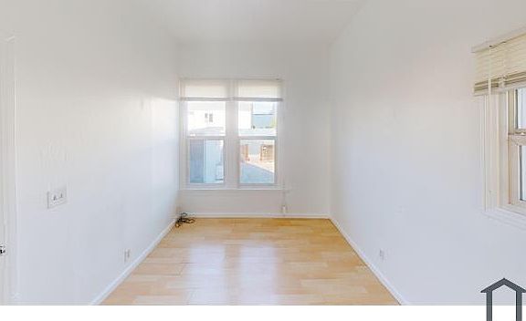 4th image of 1126 34th St