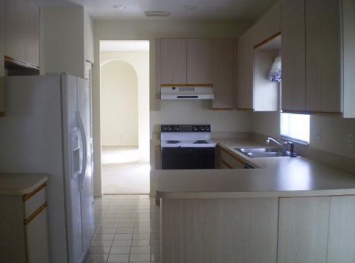 4th image of 2398 SE Floresta Dr