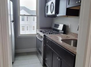 238-246 Beattie St, Fall River, MA 02723