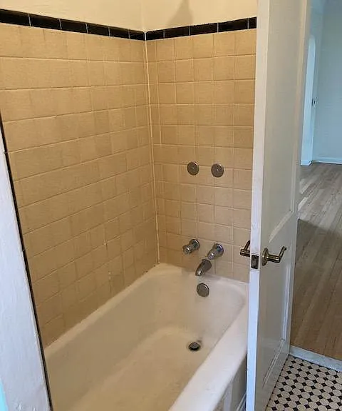 2624 Ledyard Ave #3 — Photo 6