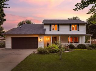 10395 Quaker Ln N, Maple Grove, MN 55369
