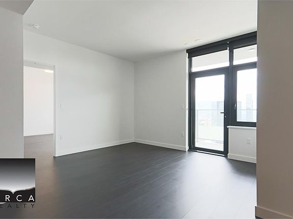 5th image of 6608 Sussex Ave #3003