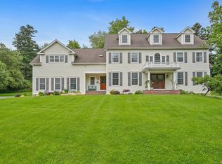 22 Woodbine Rd, Woodbridge, CT 06525